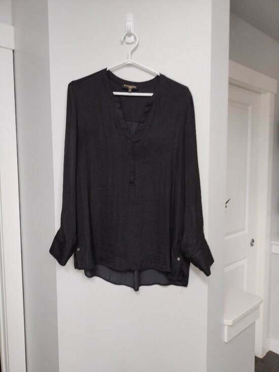 Massimo Fabbro Italy Tops - Massino Fabbro long sleeve flowy silky feeling top